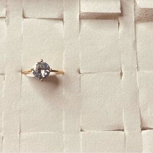 Elegant Gold and Silver Women's Ring